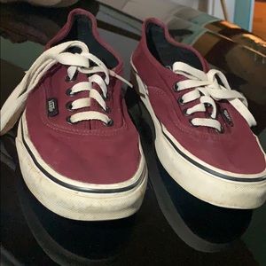 MAROON VANS